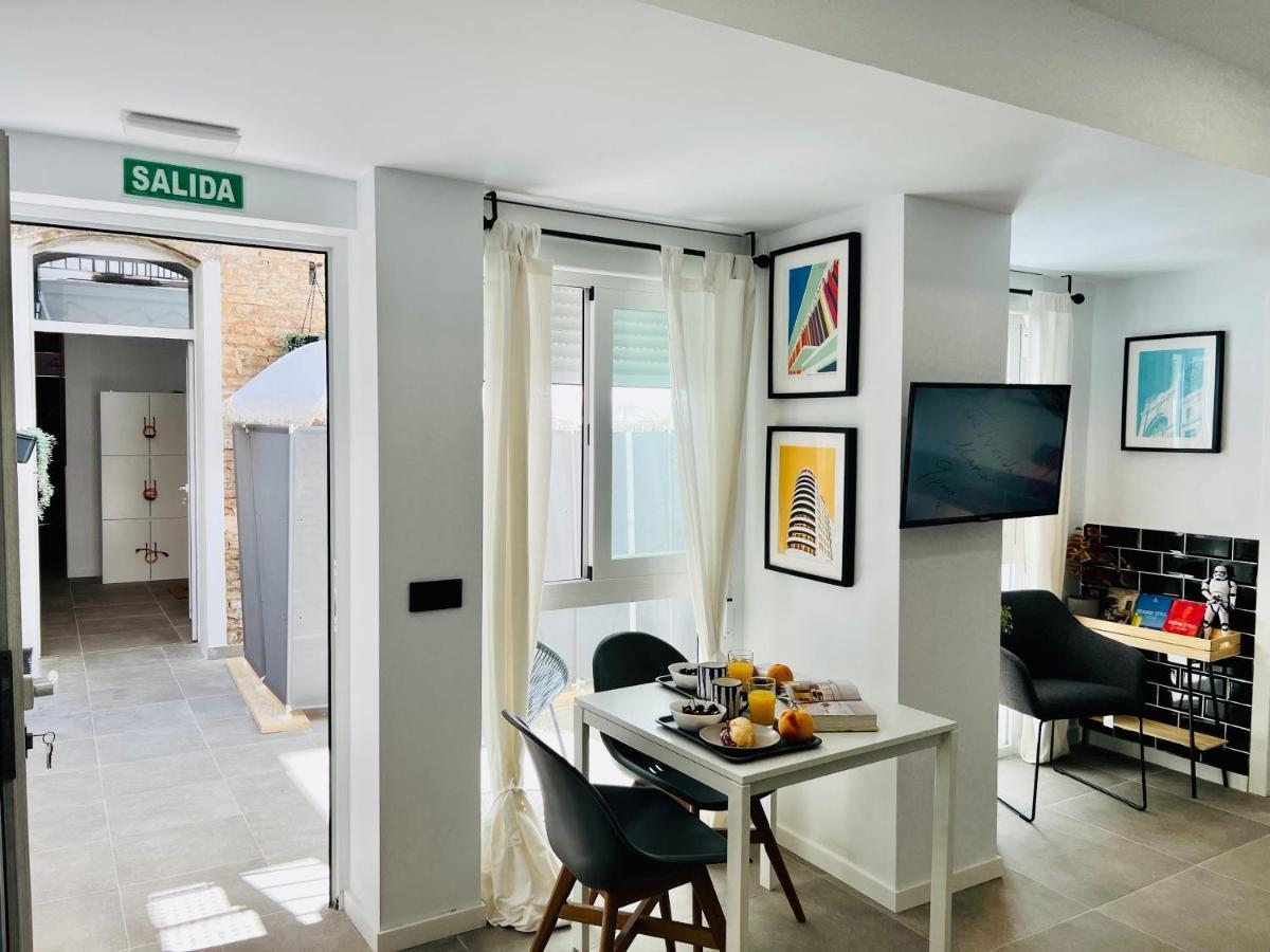 Cool Lofts Alameda Valencia Hotel Exterior photo