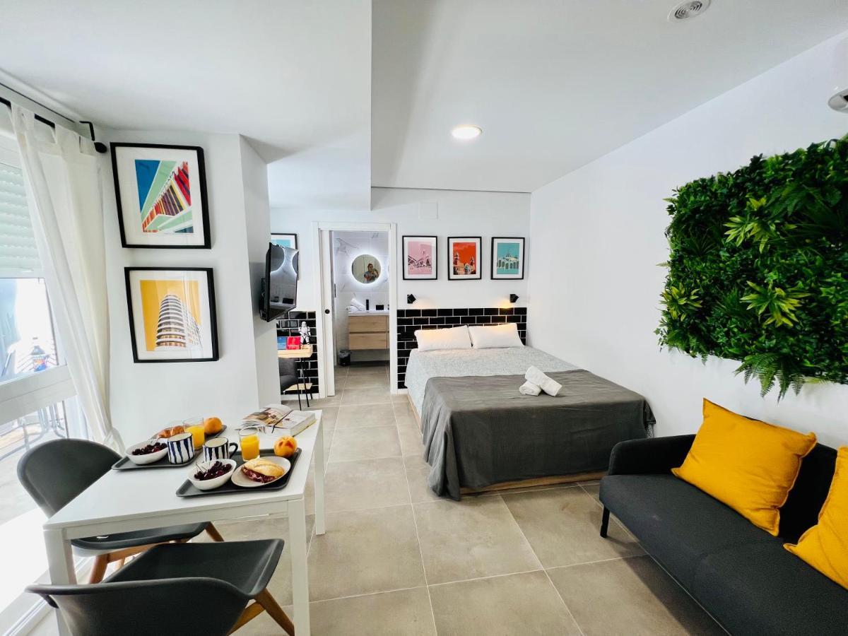 Cool Lofts Alameda Valencia Hotel Exterior photo